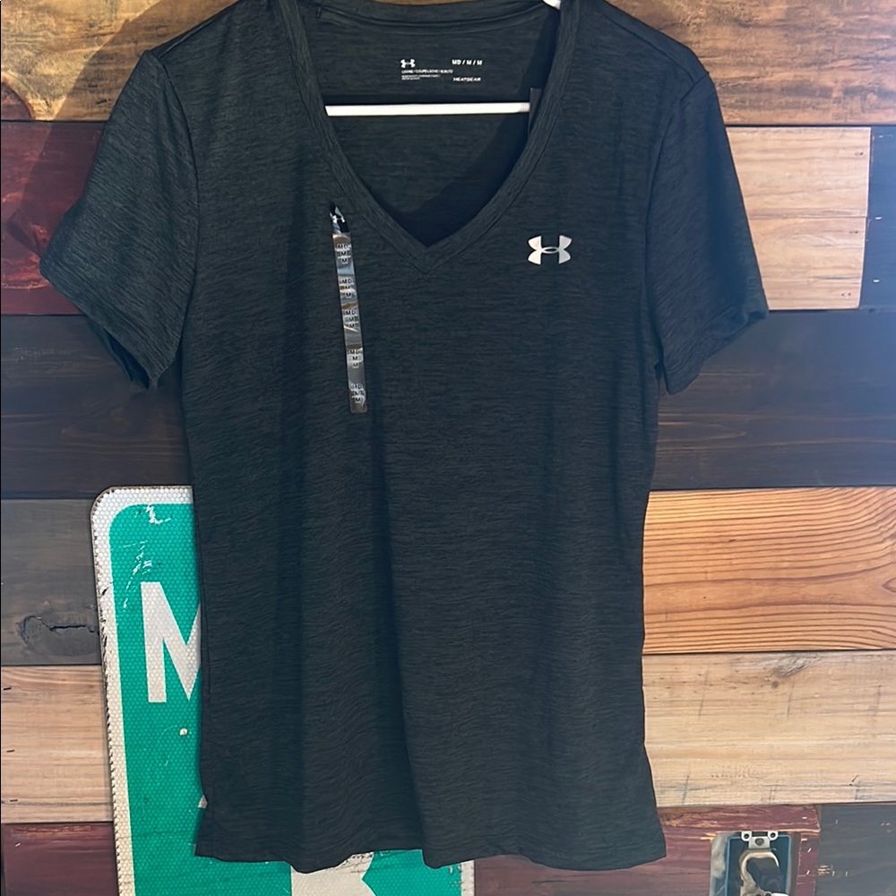 Under Armour Women's Black V-Neck Top